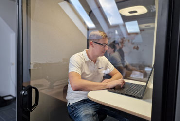 FULLSTACK DEVELOPER